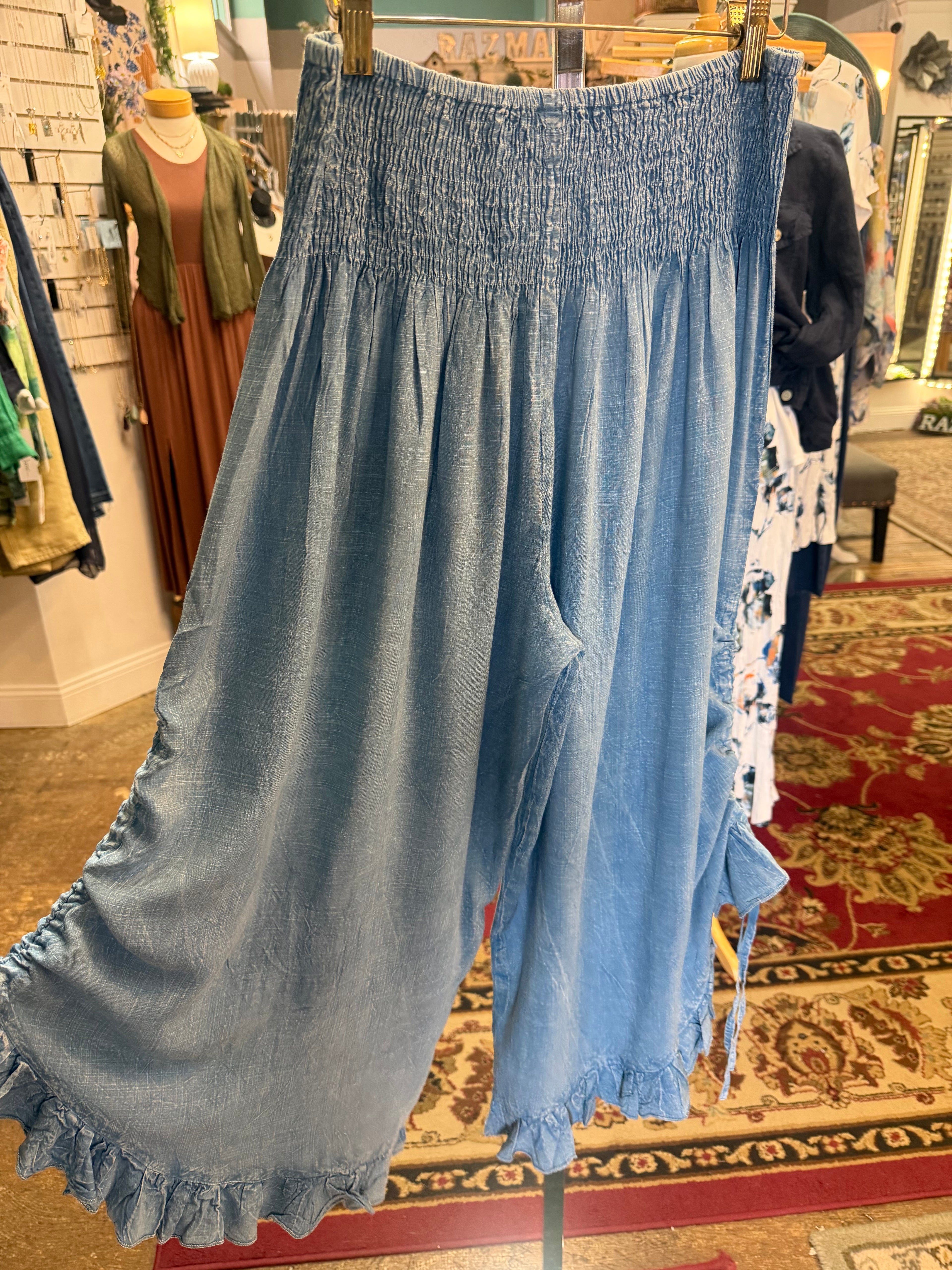 one size ruffle loose fit pant with side ties