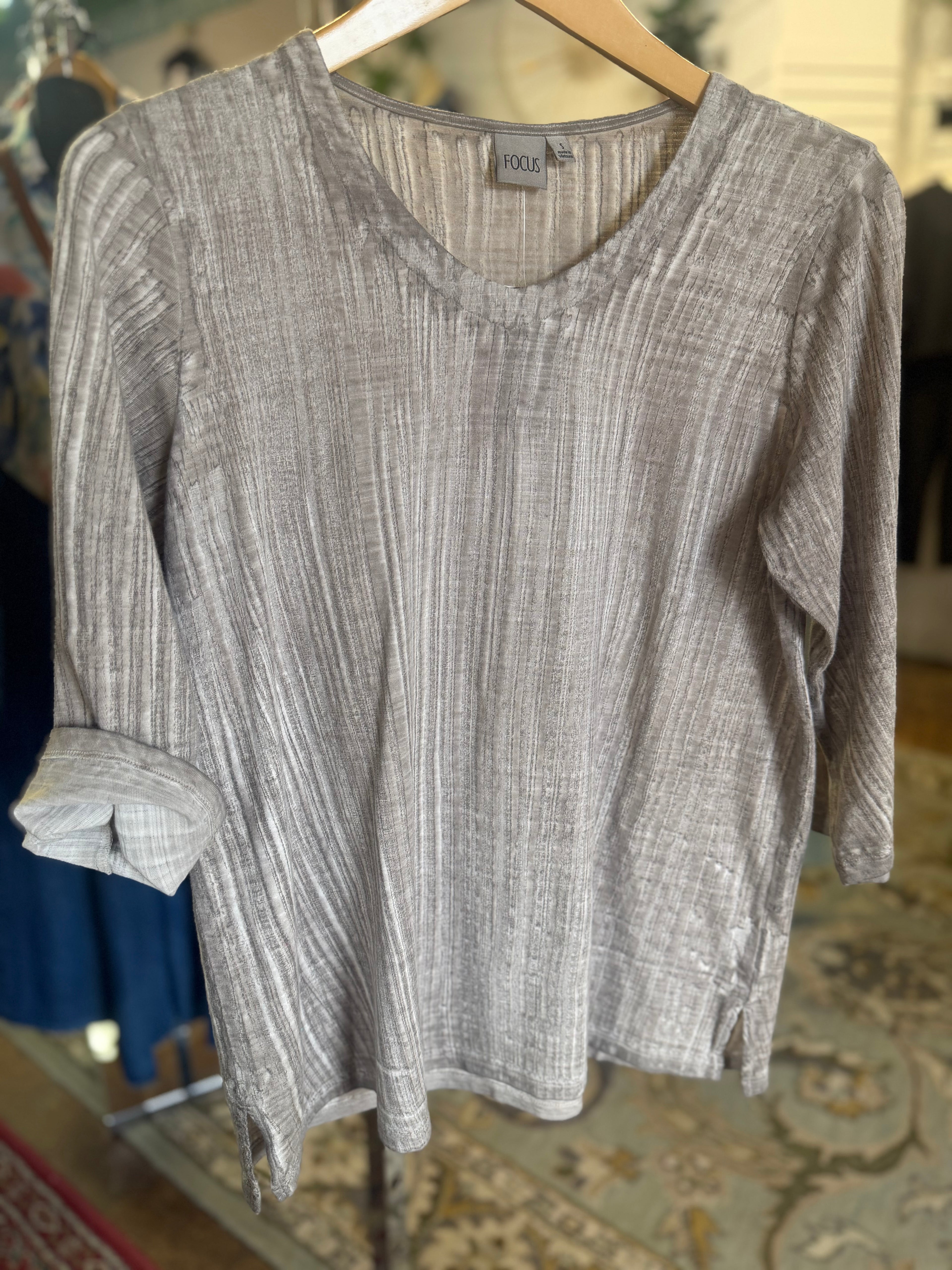 3/4 sleeve 100% cotton brush dye taupe top