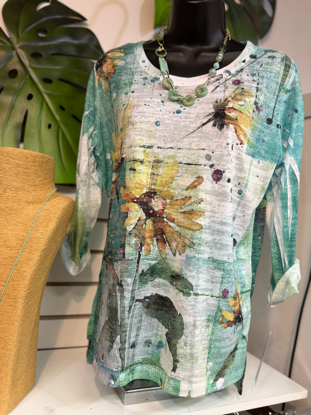 3/4 sleeve sunflower print tunic