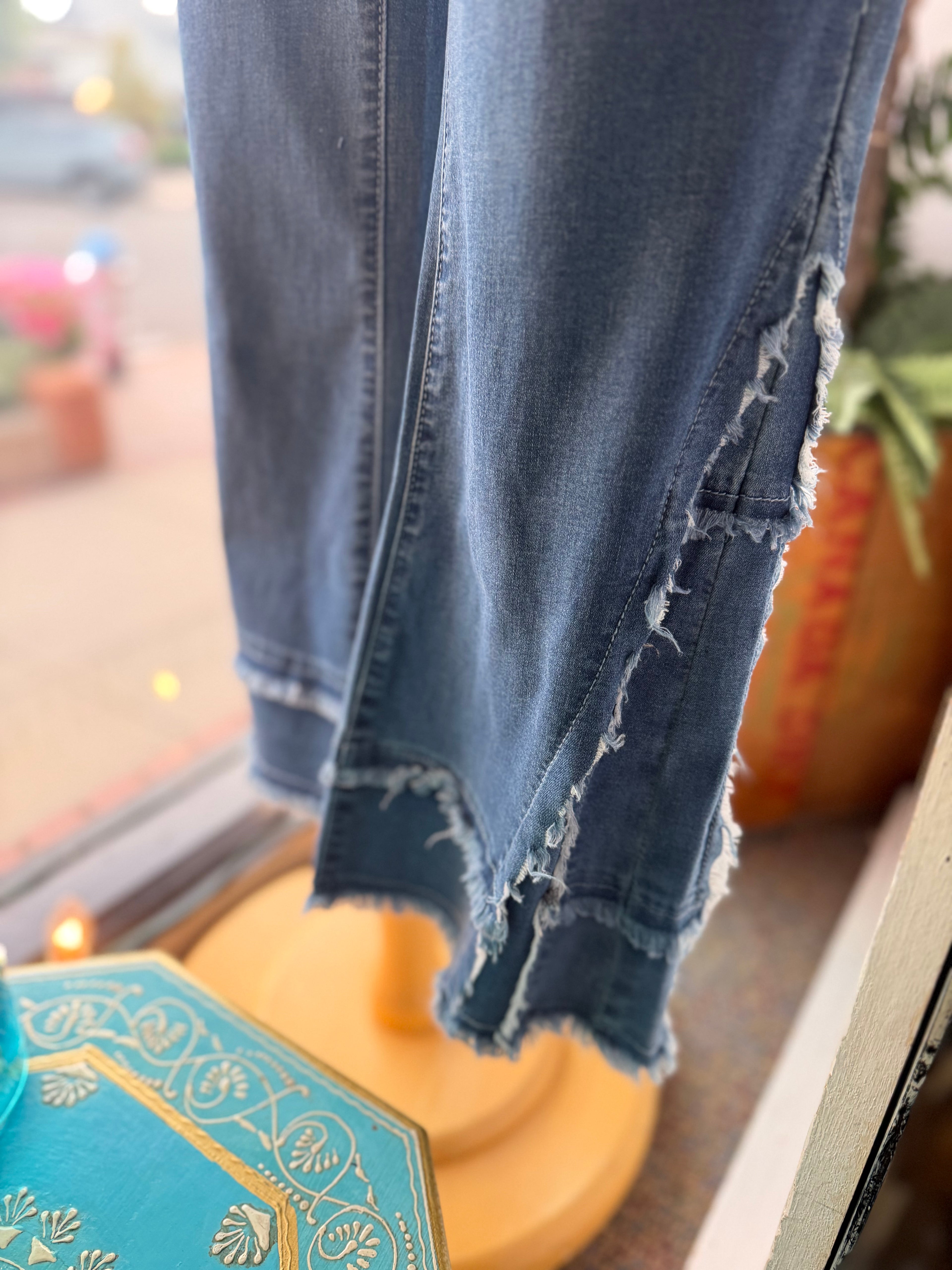 Zip front stretch detail jeans fringe