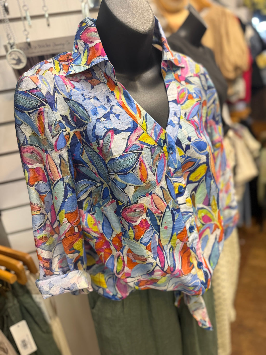 Tie front lightweight new leaf print