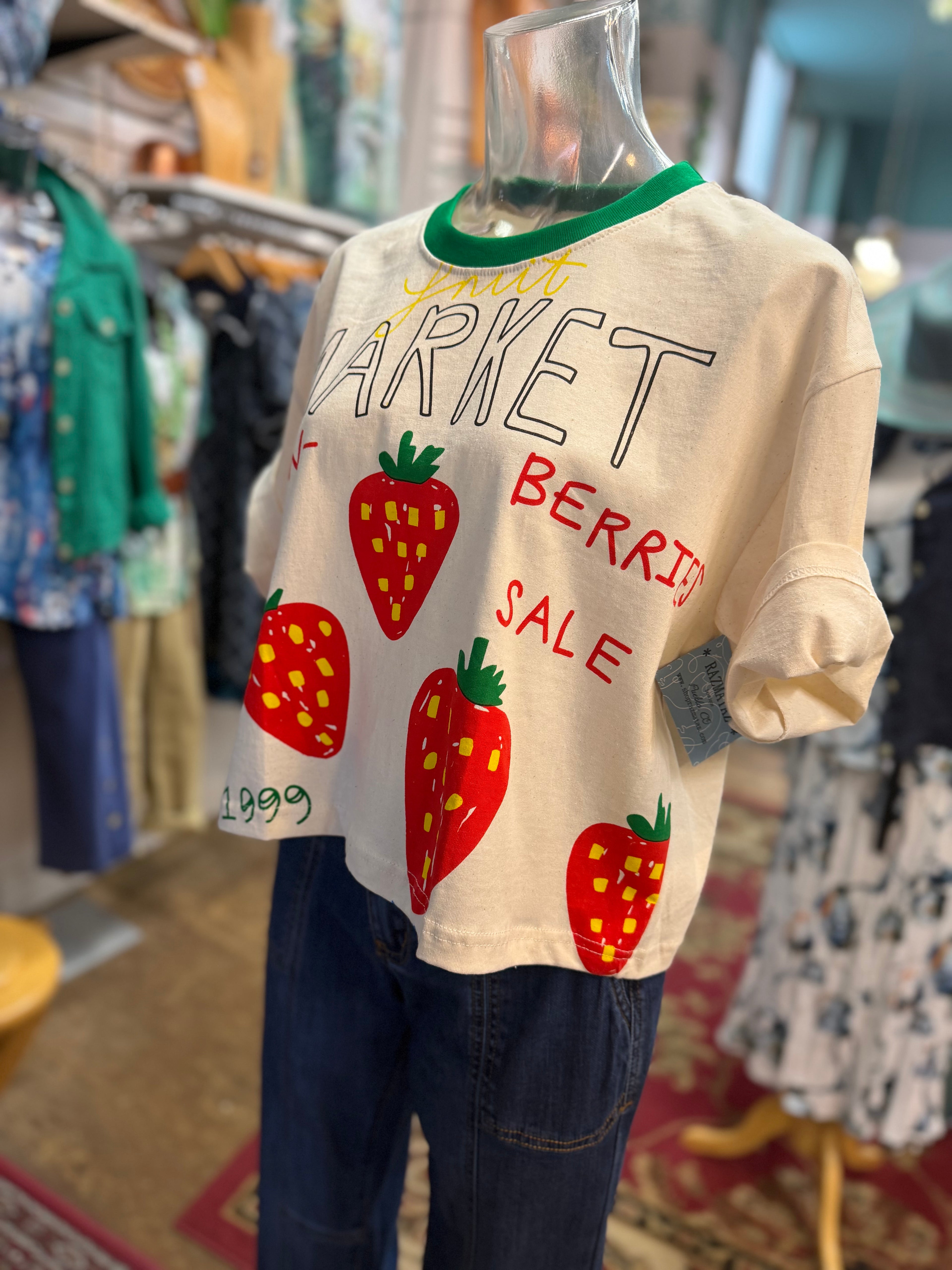 Strawberry graphic print t-shirt
