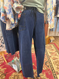 Lightweight barrel jeans with drawstring elasticized waist
