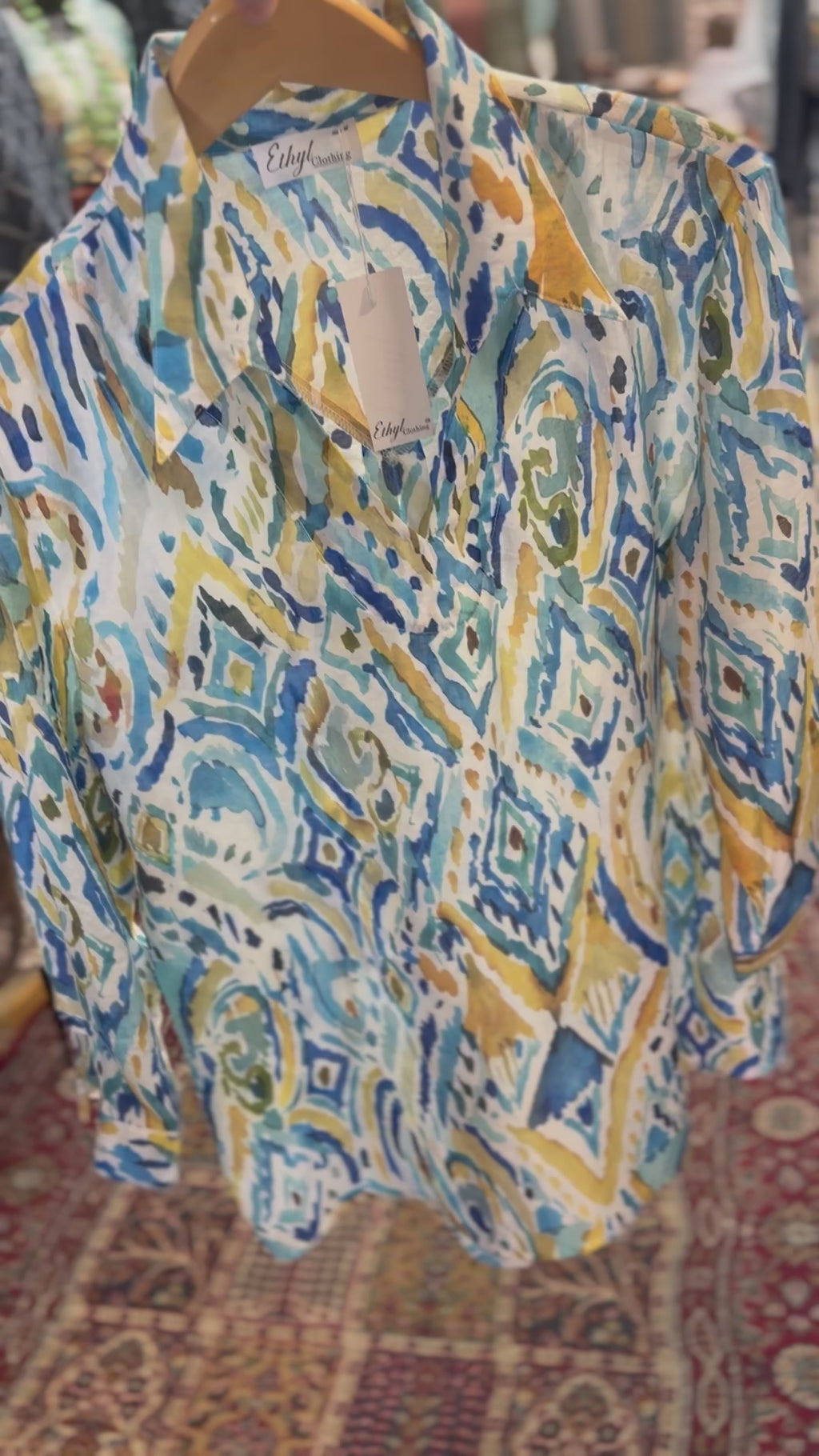 Denim friendly print pullover with collar